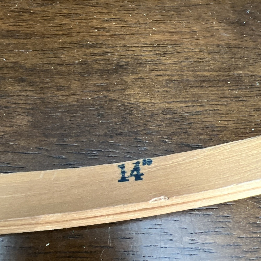 Vintage Wooden 14" Hoop Embroidery Sewing Quilting Unbranded Wing Nut Taiwan - Picture 2 of 4